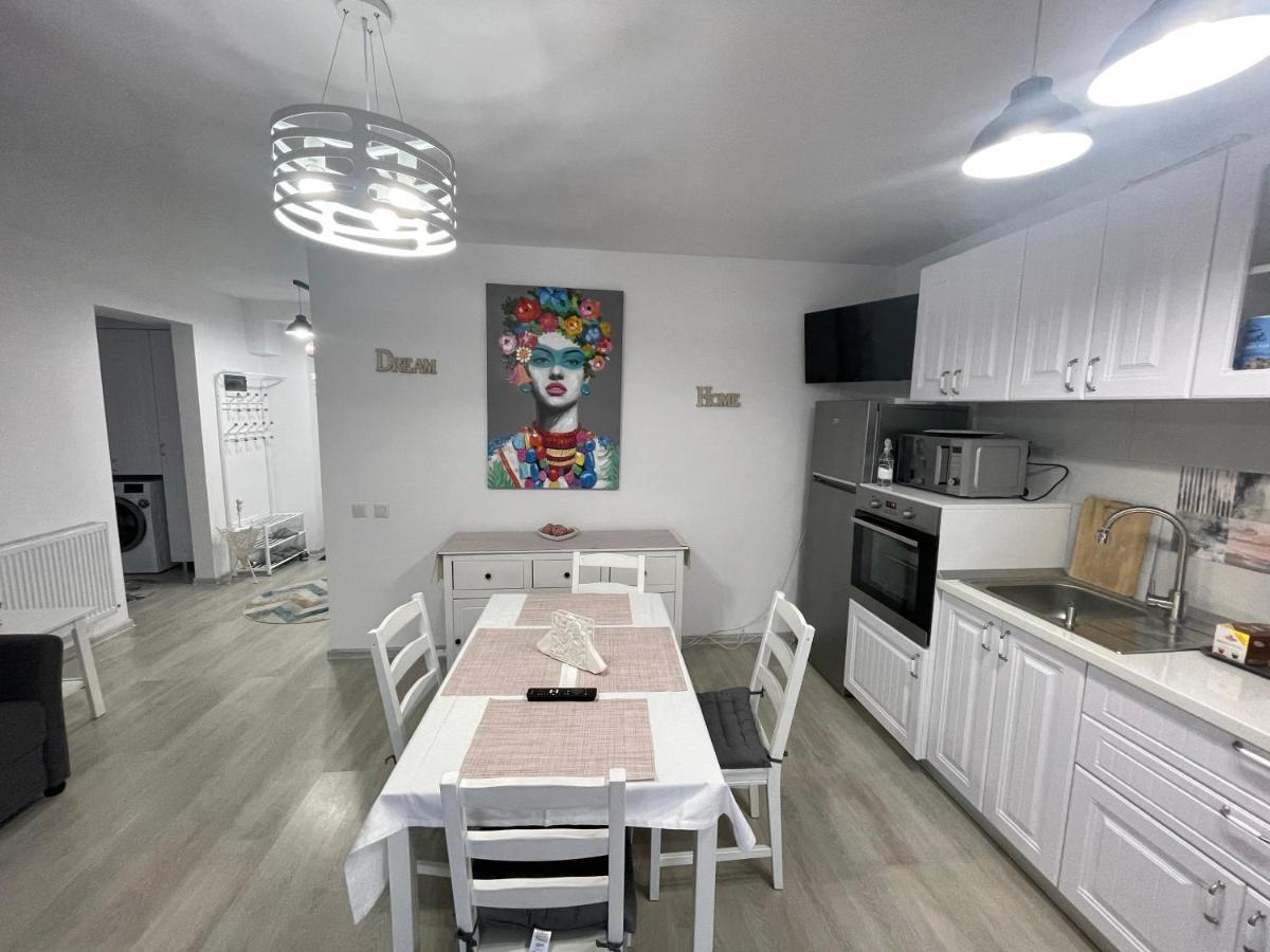 Castle Residence Apt. Eminescu Buşteni Zewnętrze zdjęcie